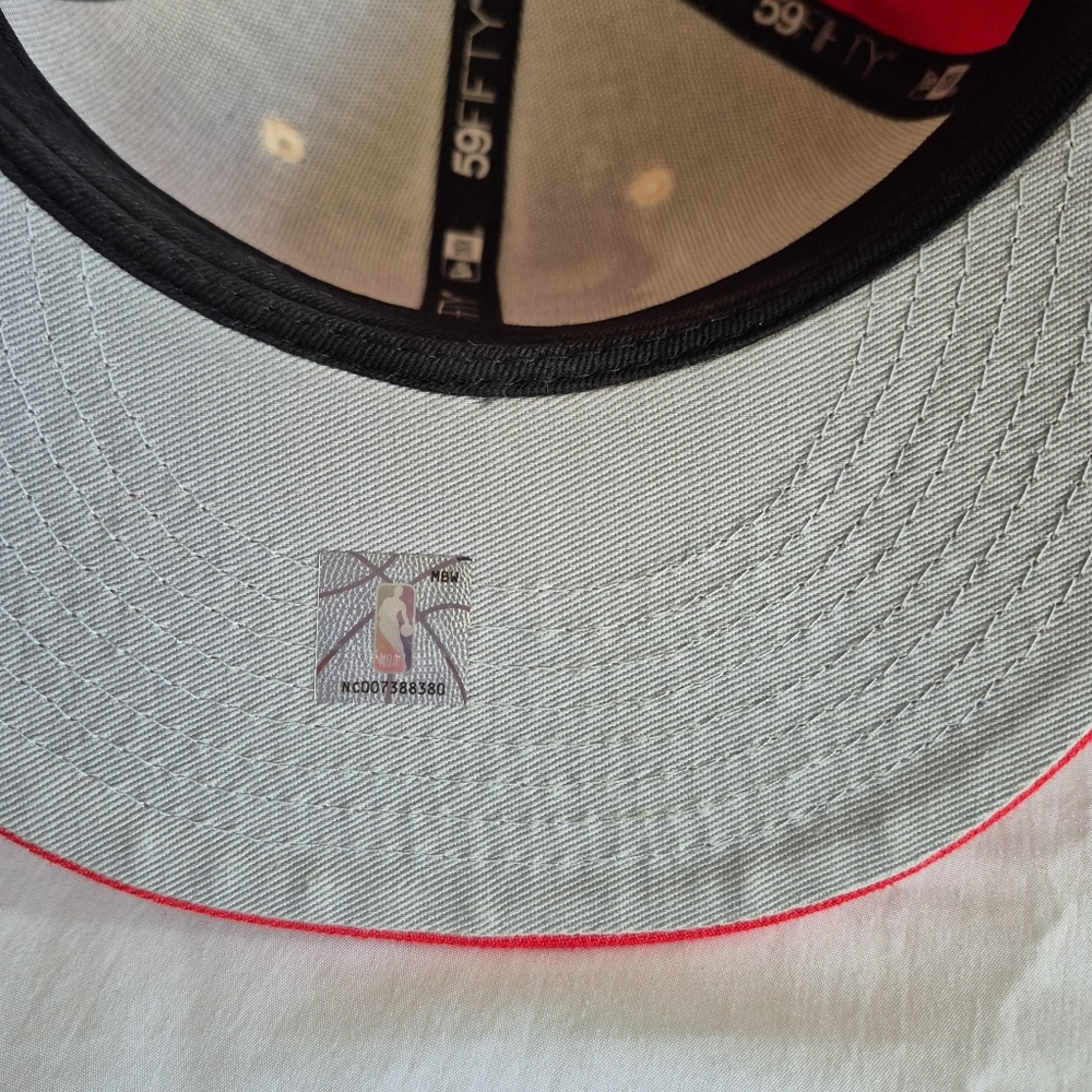 New Era Chicago Bulls Fitted Ball Cap 7 3/8 - Picture 5 of 6
